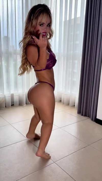 Big ass and hot