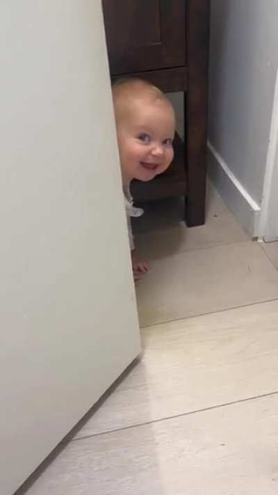 Someone is watching you 👀