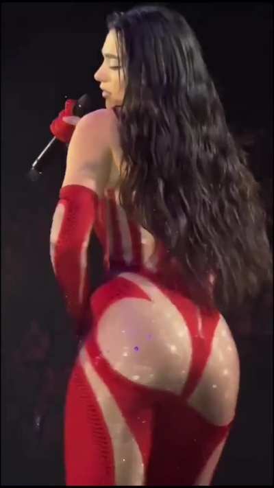 Dua Lipa 
