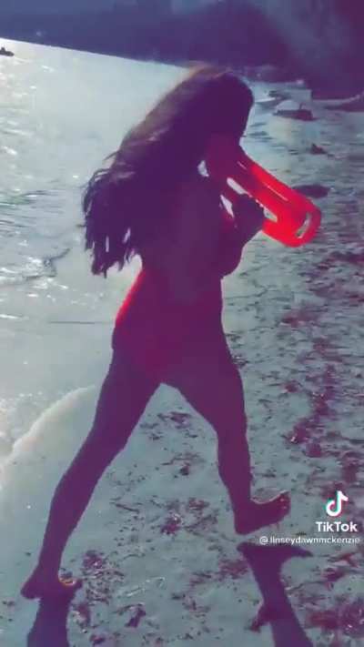 BayWatch Linsey