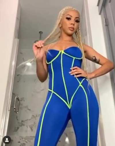 Ass and thigh jiggle 🤤🤤🍑