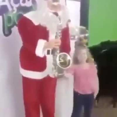 Smooth saxxy Santa
