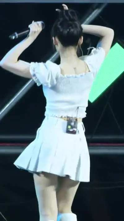 OH MY GIRL - Arin
