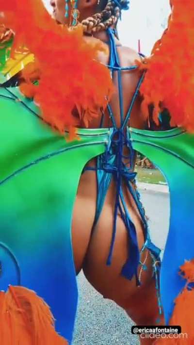 Blessed slow-motion jiggle 😍🍑 (wait for it!)
