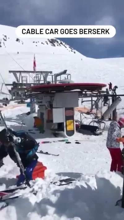 Ski lift malfunction