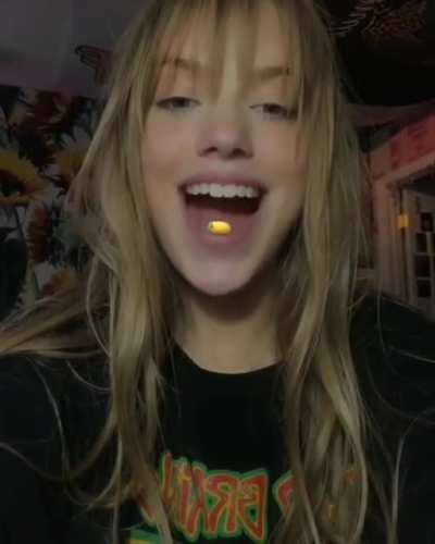 Close your mouth!
