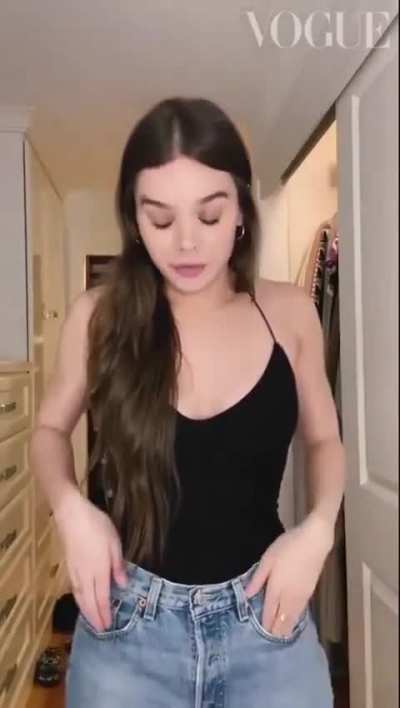 Hailee Steinfeld 