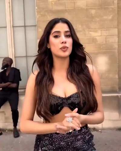 Janhvi Kapoor 