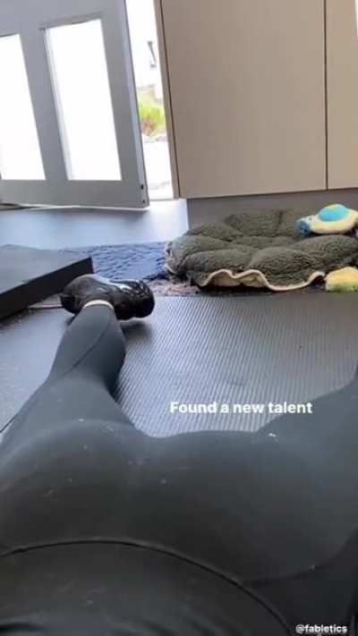 that butt ever make me cum🤤 I need cum inside her asshole😈😈