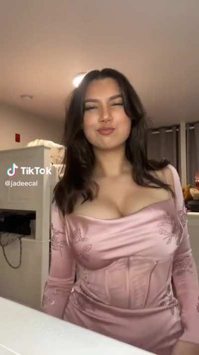 jadeecal