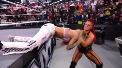 MAJOR turn during the NXT Women's title match