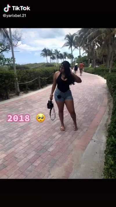 who knows her insta