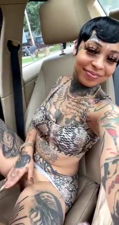 Lil 🐱 play
