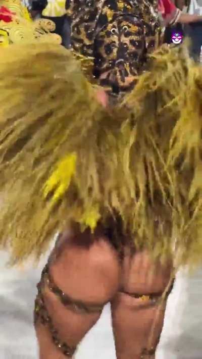 Actress Paolla Oliveira turning into a jaguar at the Rio Carnival.