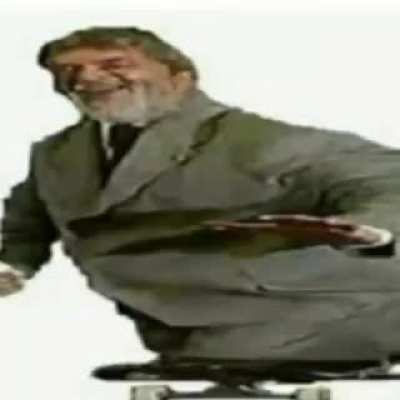 L-Lula!?!?😳😳😳😳
