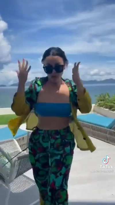 Yassi Pressman