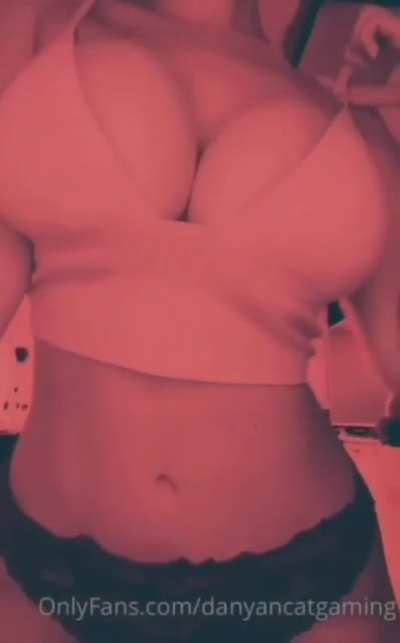 :3