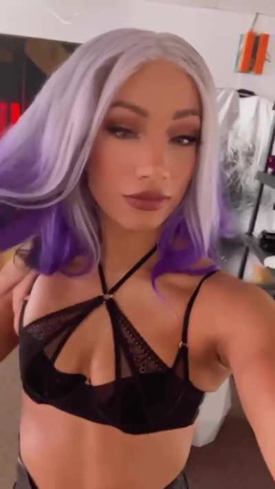Mercedes Moné
