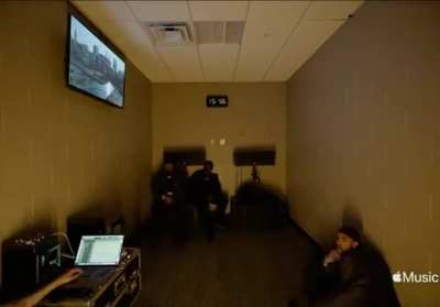 the full donda room livestream in 1 minute posted by @lifeisoyeezy on instagram