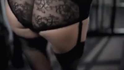 Rosie Hunti<wbr>ngton<wbr>-Whit<wbr>eley is horny for your cock