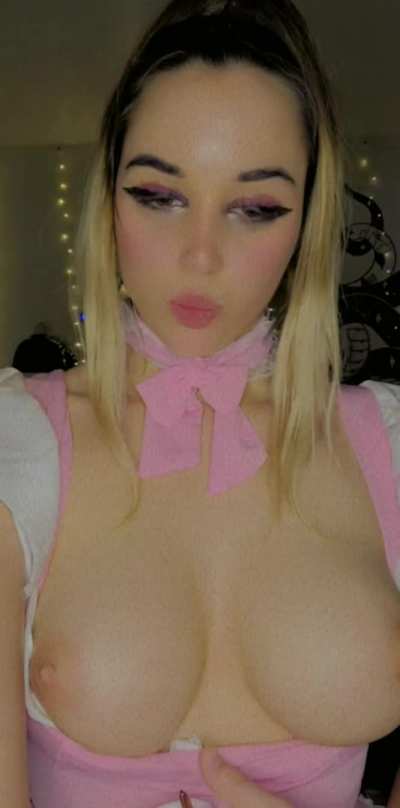 Titty reveal on my Bday