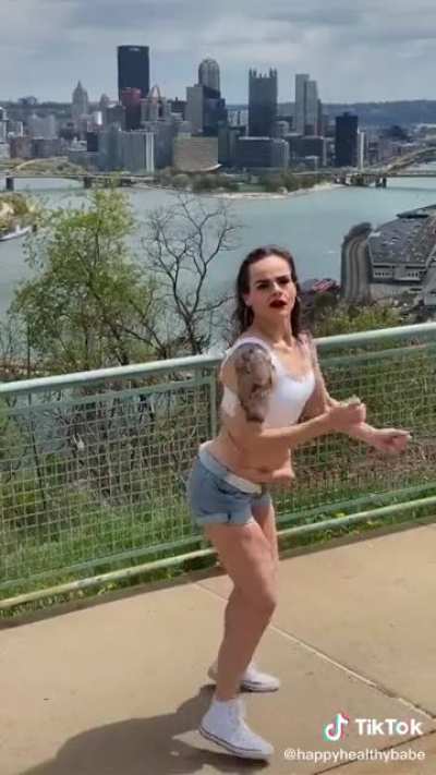 When I heard we hit 20k I put on my best sports bra and made this tiktok for y’all 😘 love Nighthawk