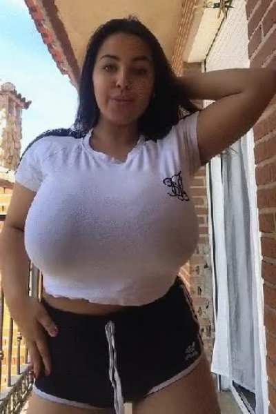 She 3