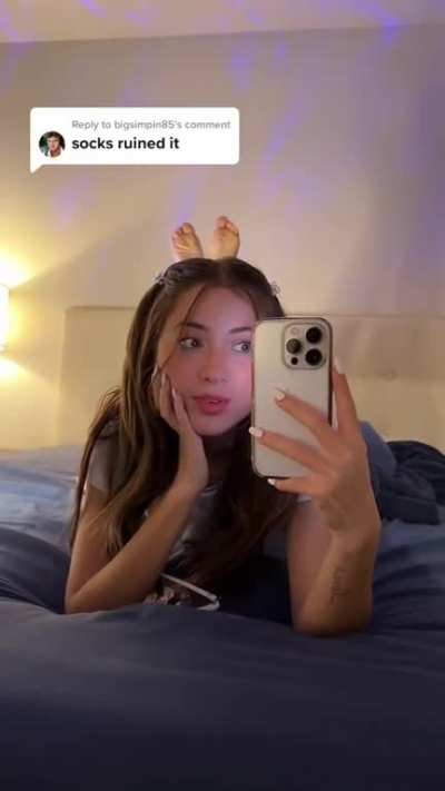 @janicee.janicee bugs bunny soles