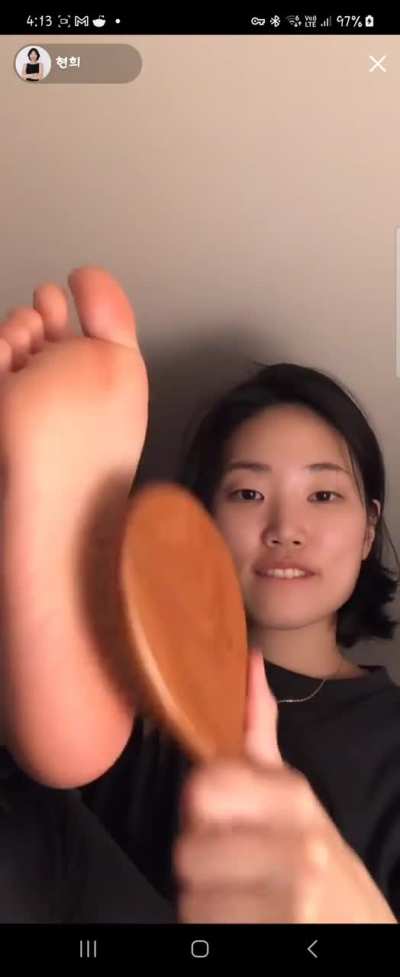 Korean feet