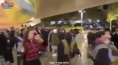 Jewish settlers in Jerusalem chanting “Death to Arabs” today