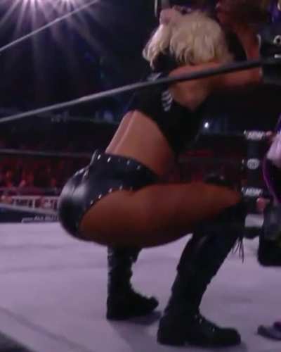 Toni Storm