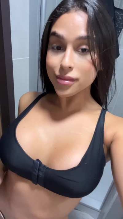 If I fuck you while you're fucking your girlfriend, will you cum faster?