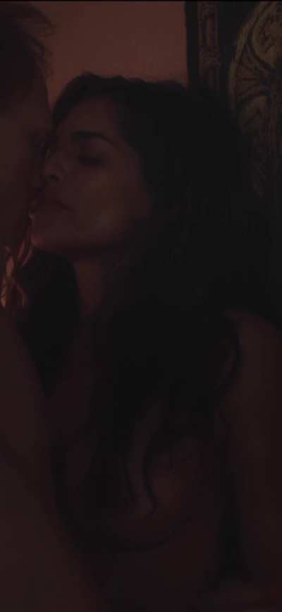 [Topless] [Ass] Rayna Tharani - The Young Pope S01E06 (2016)