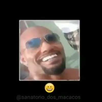 😎 >.<