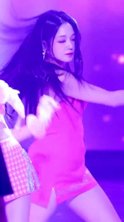 Jisun (Fromis_9)