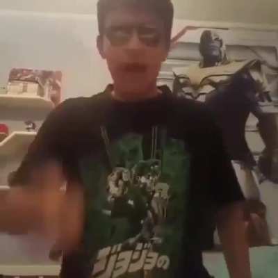 😡