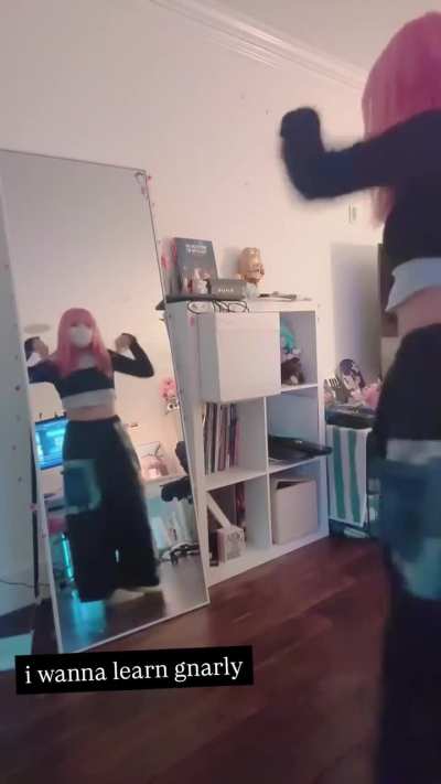 Lily dancing is so hot