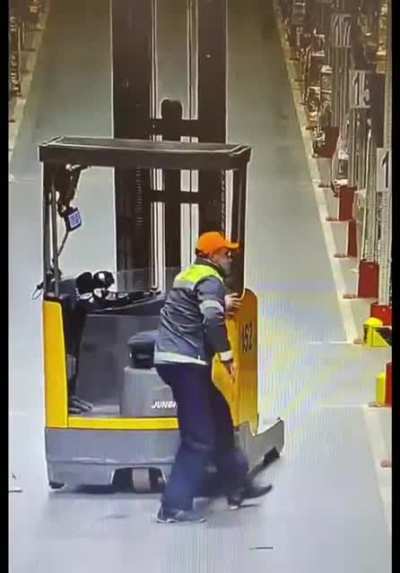 В догонялки играли...
