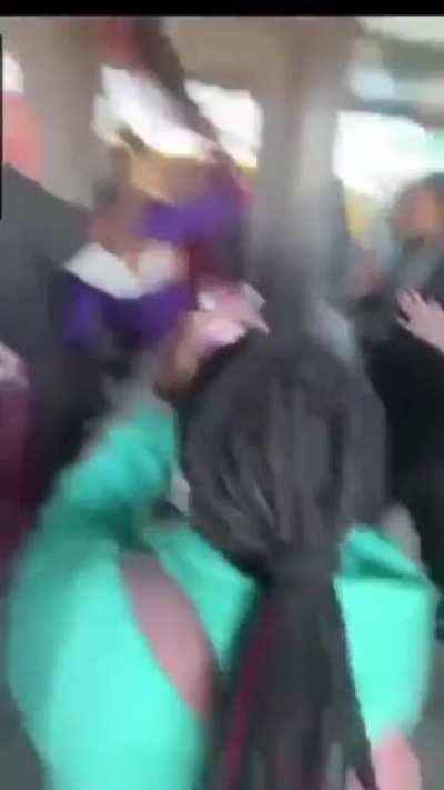This fight had me laughing so hard. I have three versions, the extended one with bad quality, the short one with good quality, and a meme shared around school.