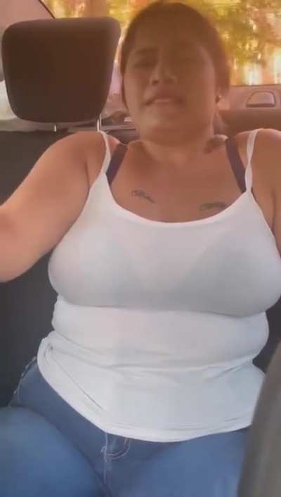 Alguien sabe quién es ella?