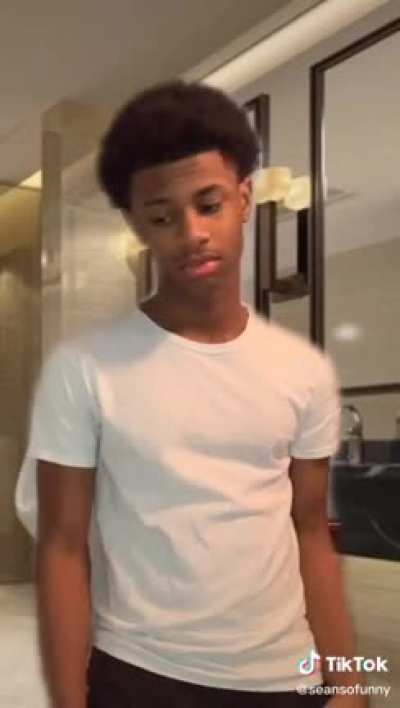 When the music hits different in a fancy restaurant bathroom