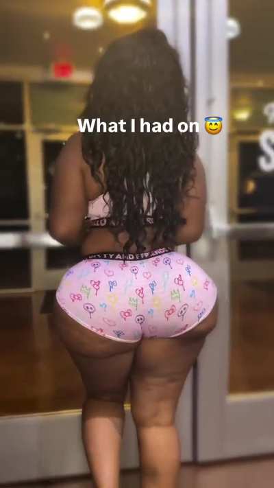 Got damn she thick