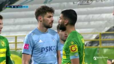 Bruno Petkovic gets sent off for taking a penalty for Dinamo vs Istra (Croatian Prva HNL)