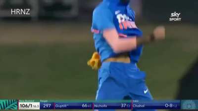 Chahal to Guptill 🔥