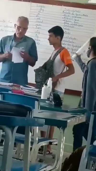 Bhai Control...