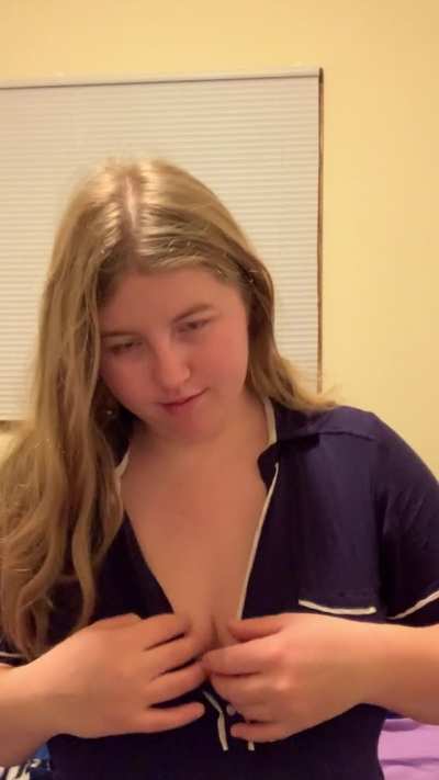 Honestly never loved my breasts as much as I do in this video☺️