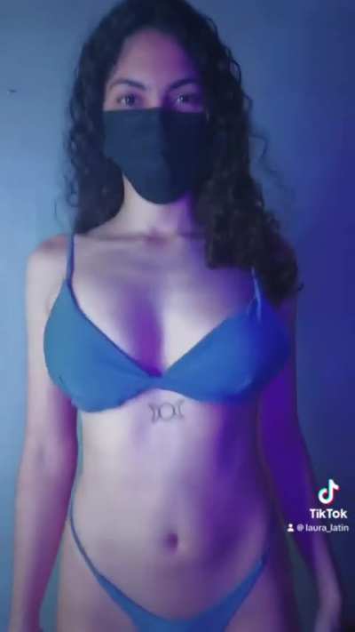 @laura_latin