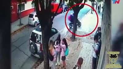 Argentinian Father And Daughter Moto-Robbed