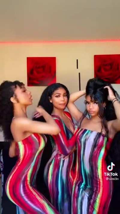 these sisters here 😍🥴🥵