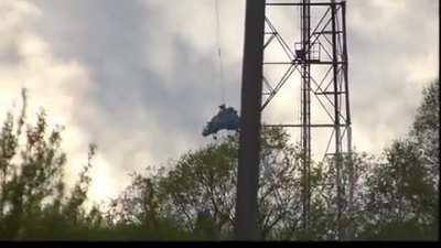 Mi-26 helicopter transports wreckage of RuAF Mi-8AMTSh helicopter